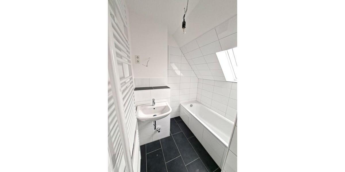 Dachgeschoßwohnung Dortmund Hombruch - 3.5 Zimmer, 57 m&sup2;, 691&euro; | Angebot:25444611