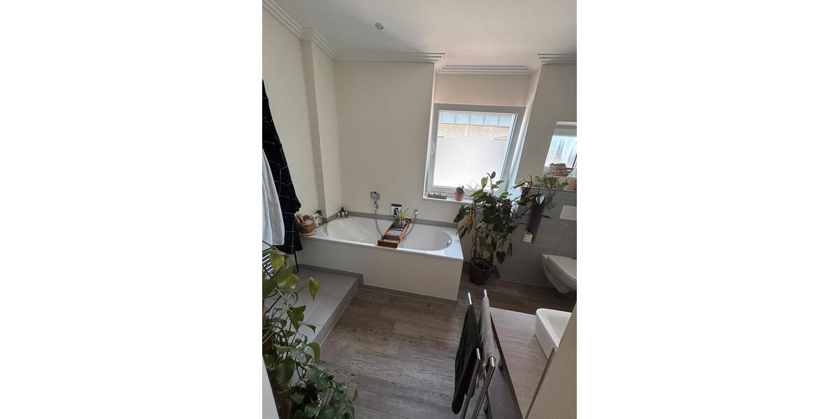 Etagenwohnung Dortmund Hombruch - 3.5 Zimmer, 86 m&sup2;, 1.200&euro; | Angebot:27613506