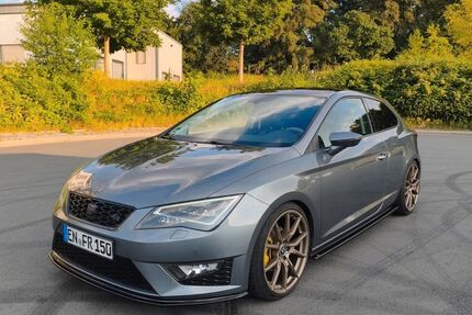 Seat Leon 151.300 km 9.899 &euro; Ennepetal 58256