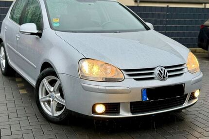 VW Golf 150.000 km 3.799 &euro; Selm 59379