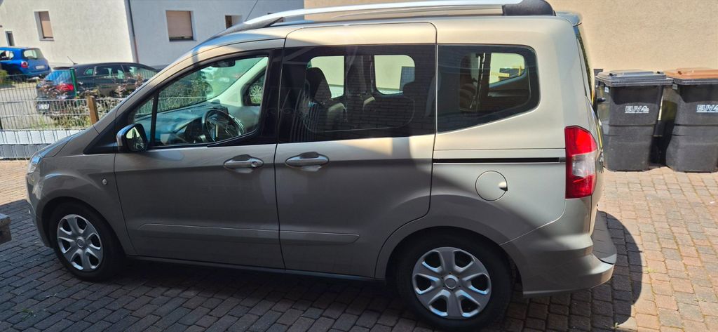 Ford Tourneo Courier 138.300 km 6.500 &euro; Castrop-Rauxel 44577