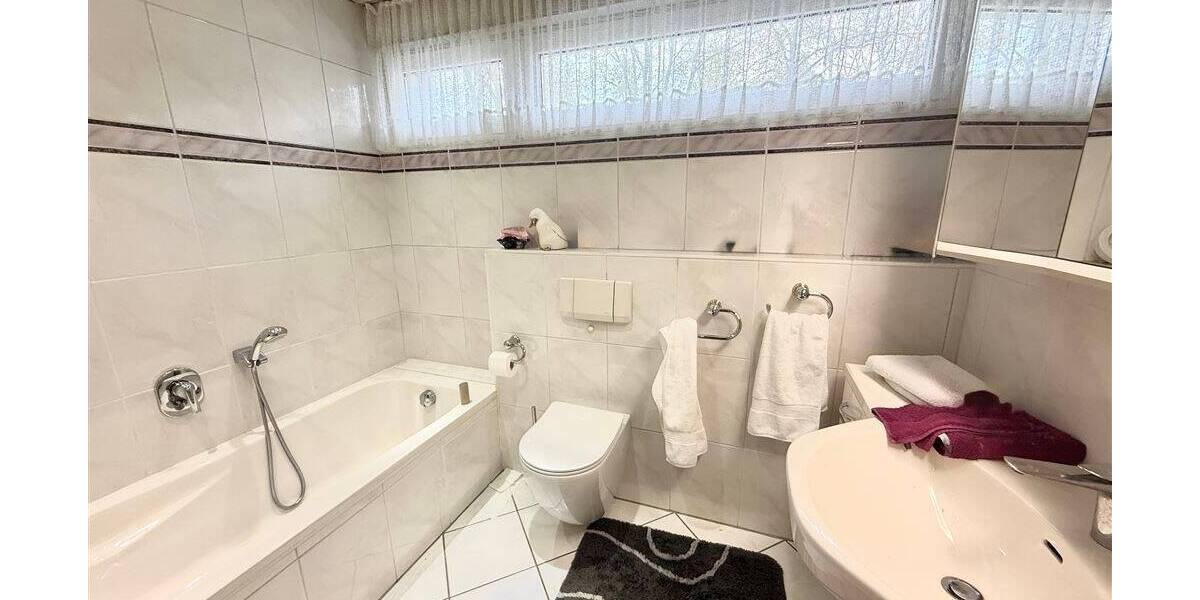 Schönes Einfamilienhaus mit Garage und Garten - Mehrfamilienhaus, Wohnhaus Dortmund Wickede | Angebot:23978333