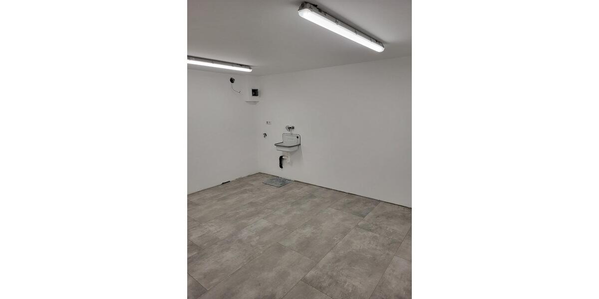 Hochparterre Ennepetal - 8 Zimmer, 169 m&sup2;, 1.450&euro; | Angebot:27621139