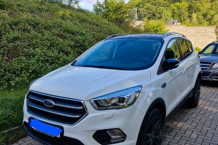 Ford Kuga 77.300 km 11.990 &euro; Hagen 58095