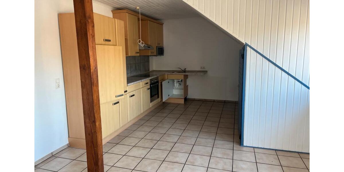 Dachgeschoßwohnung Ennepetal - 2.5 Zimmer, 100 m&sup2;, 900&euro; | Angebot:25903473