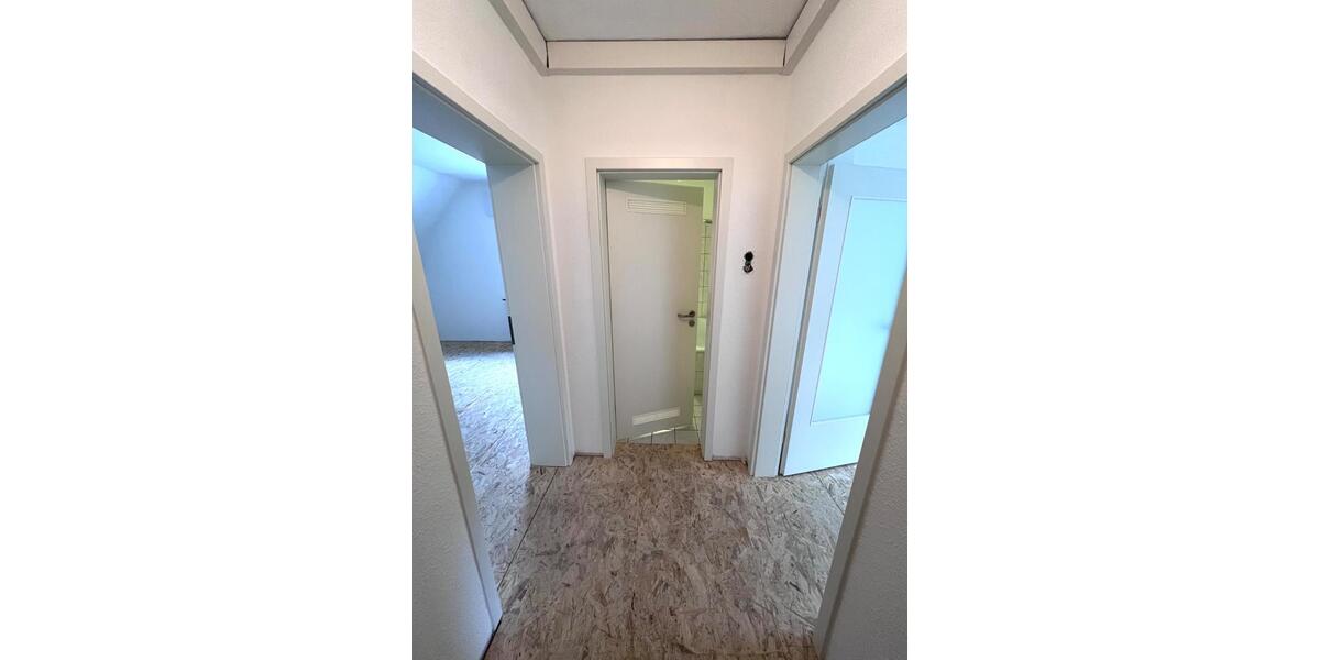 Dachgeschoßwohnung Lünen Alstedde - 3 Zimmer, 36 m&sup2;, 300&euro; | Angebot:26593595
