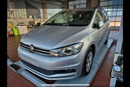 VW Touran 158.000 km 16.999 &euro; Dortmund 44287