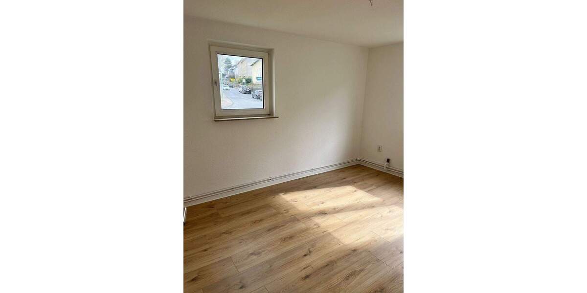 Etagenwohnung Hagen Hohenlimburg - 3 Zimmer, 66 m&sup2;, 450&euro; | Angebot:25663609