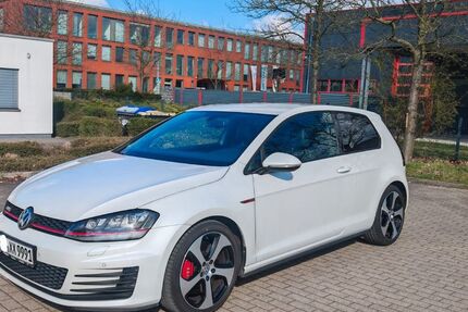 VW Golf 160.000 km 15.000 &euro; Bochum 44805