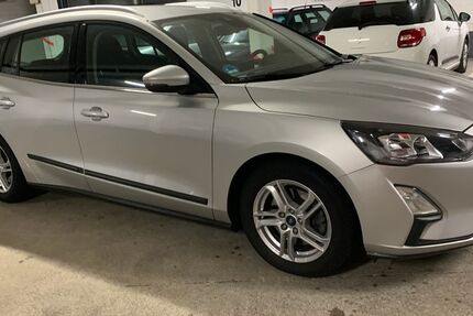Ford Focus 40.100 km 14.350 &euro; Dortmund 44225