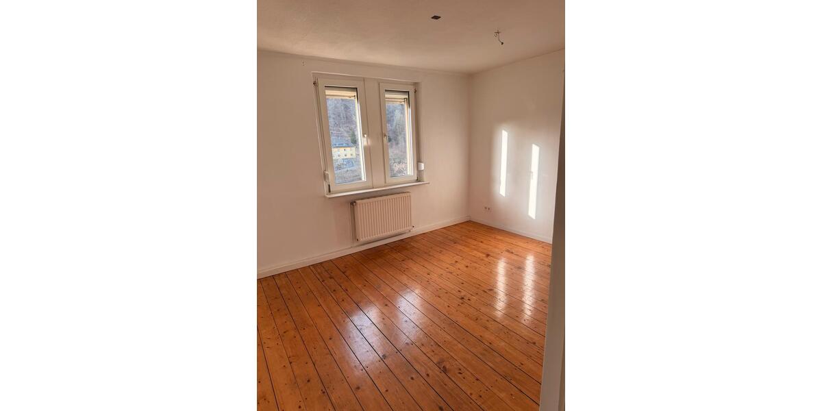 Etagenwohnung Nachrodt-Wiblingwerde Wiblingwerde - 4 Zimmer, 75 m&sup2;, 420&euro; | Angebot:25903144