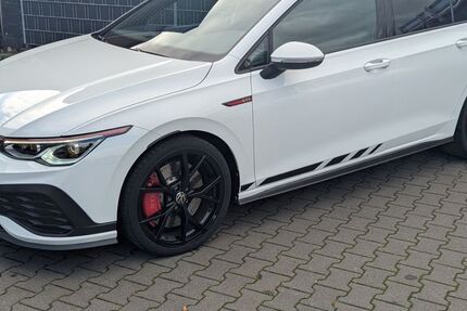 VW Golf 27.213 km 31.590 &euro; Selm 59379