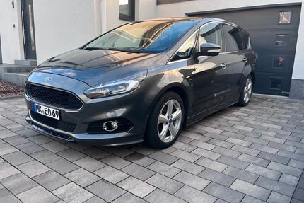Ford S-Max 193.000 km 10.700 &euro; Iserlohn 58640