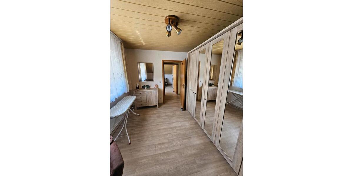 Doppelhaushälfte Bergkamen - 5 Zimmer, 130 m&sup2;, 1.800&euro; | Angebot:27614931