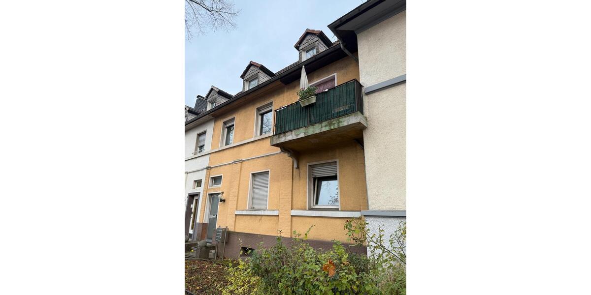 Reihenhaus Menden (Sauerland) - 6 Zimmer, 140 m&sup2;, 325.000&euro; | Angebot:24468870