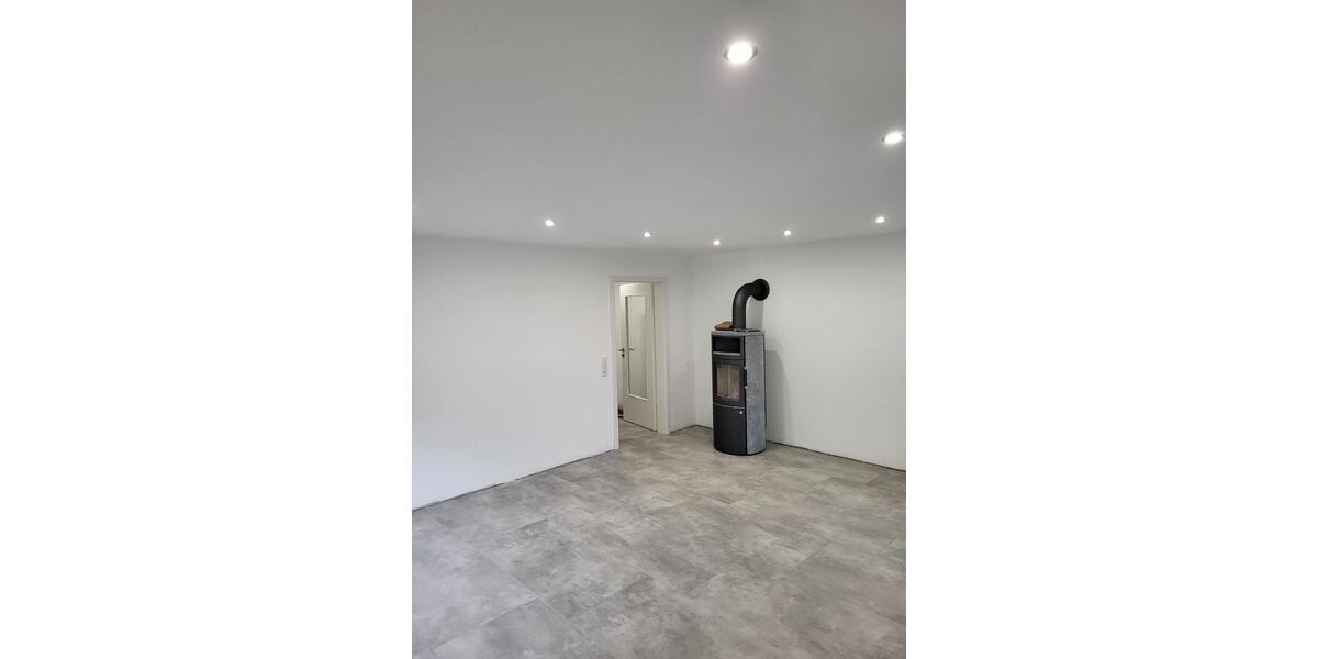 Hochparterre Ennepetal - 8 Zimmer, 169 m&sup2;, 1.450&euro; | Angebot:27621139