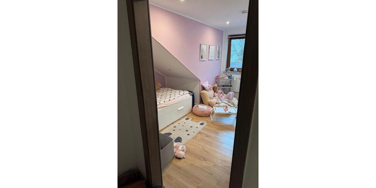 Dachgeschoßwohnung Bochum Werne - 4 Zimmer, 135 m&sup2;, 1.350&euro; | Angebot:25971236