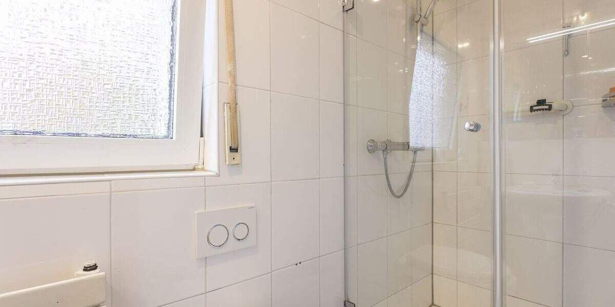 Mehrfamilienhaus, Wohnhaus Lüdenscheid Stüttinghausen - 9 Zimmer, 349 m&sup2;, 419.000&euro; | Angebot:25688973