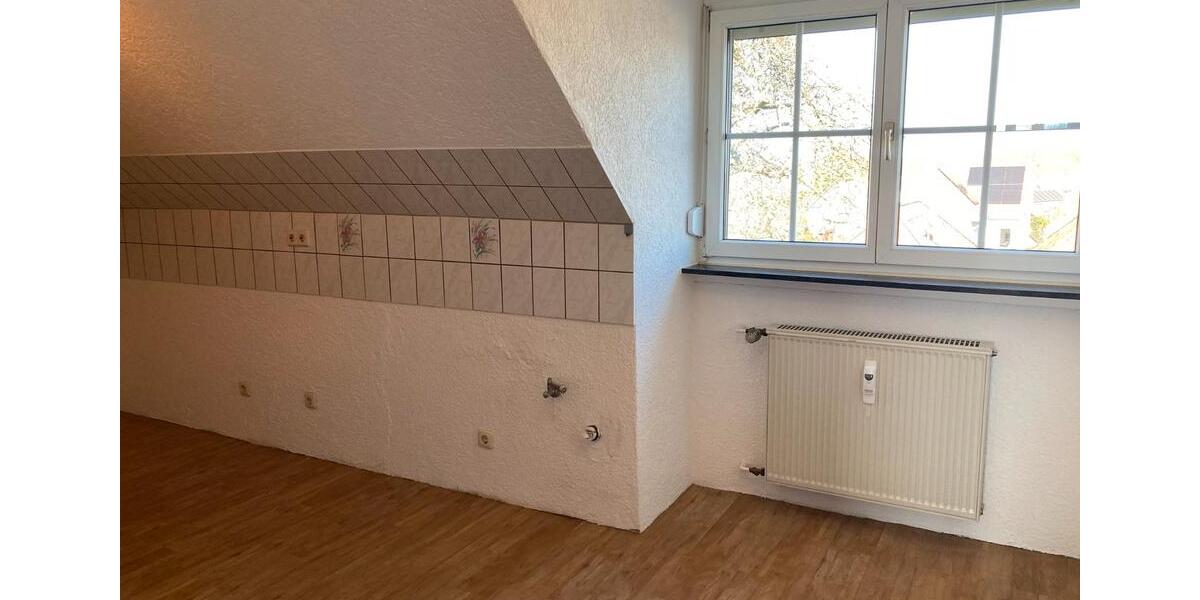 Dachgeschoßwohnung Iserlohn Sümmern - 2.5 Zimmer, 57 m&sup2;, 390&euro; | Angebot:26580747