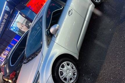 Toyota Avensis 180.368 km 7.800 &euro; Schwelm 58332