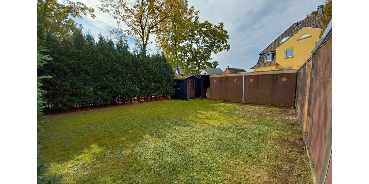 Doppelhaushälfte Bergkamen - 8 Zimmer, 140 m&sup2;, 330.000&euro; | Angebot:27607395