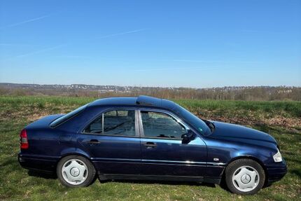 Mercedes-Benz C 180 204.700 km 1.500 &euro; Schwerte 58239