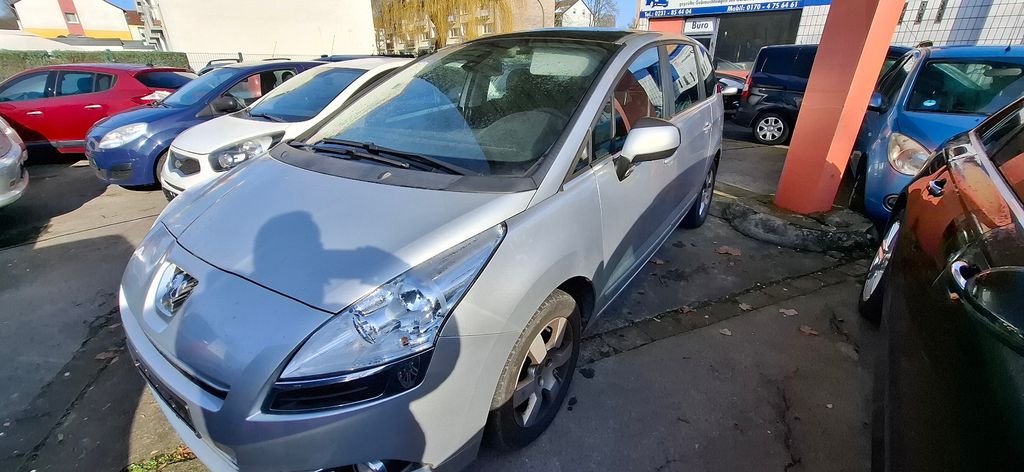 Peugeot 5008 150.300 km 3.990 &euro; Dortmund 44339