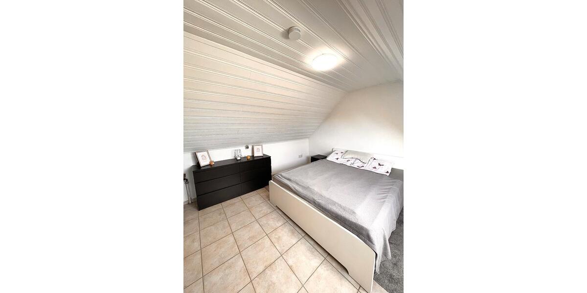 Dachgeschoßwohnung Lünen - 2 Zimmer, 60 m&sup2;, 590&euro; | Angebot:25085015