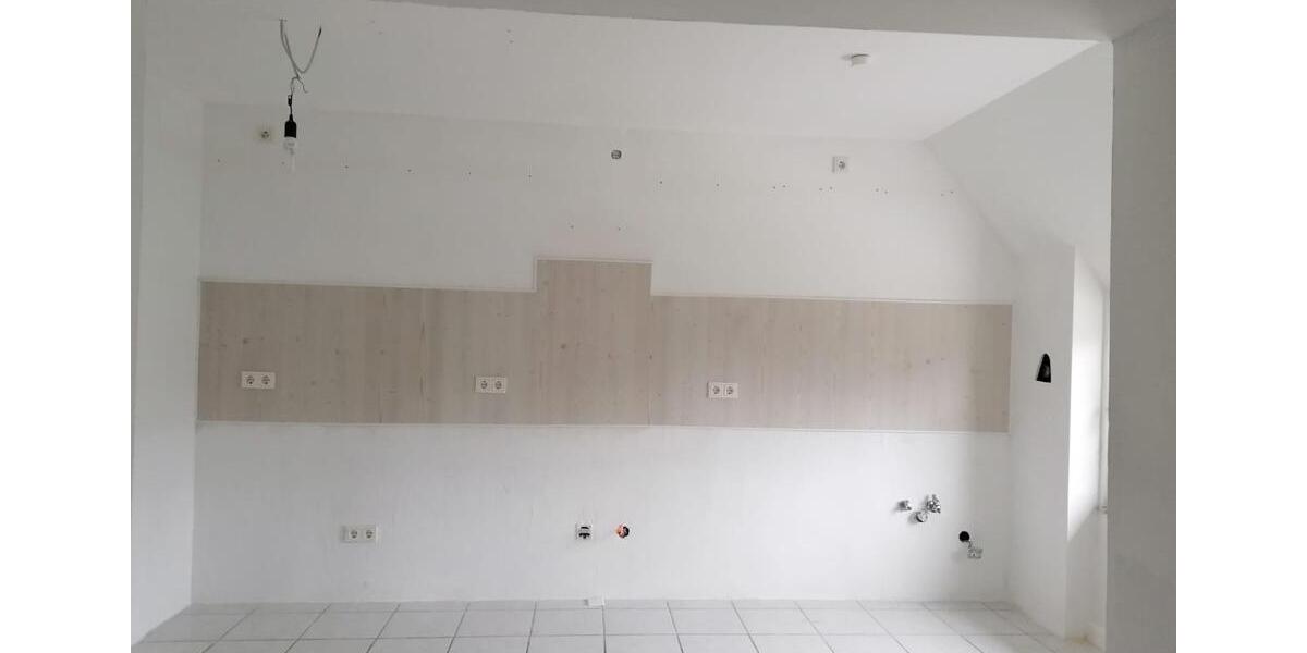 Etagenwohnung Kamen - 6 Zimmer, 142 m&sup2;, 1.250&euro; | Angebot:25393040