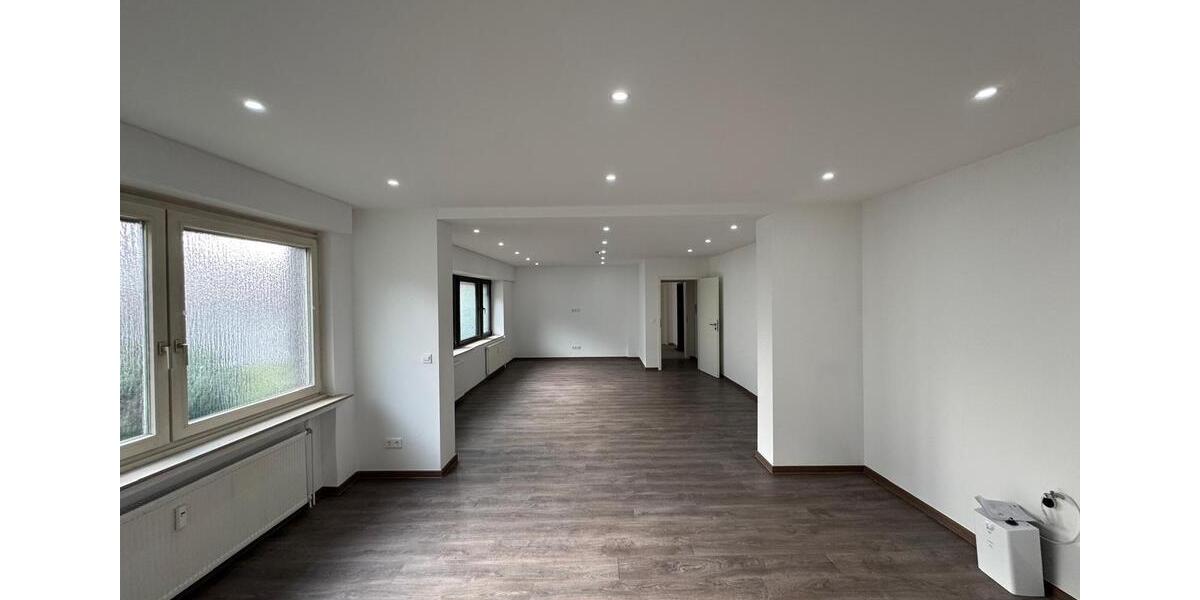 Erdgeschoßwohnung Neuenrade - 3 Zimmer, 93 m&sup2;, 1.050&euro; | Angebot:27551162