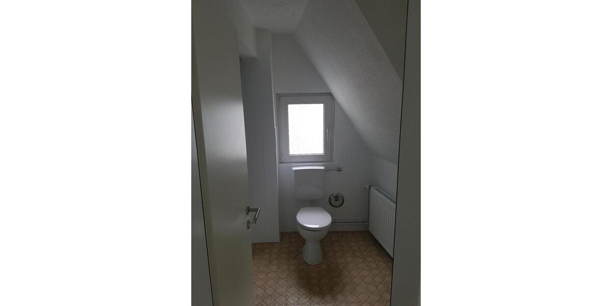 Dachgeschoßwohnung Altena - 2 Zimmer, 47 m&sup2;, 260&euro; | Angebot:25936417