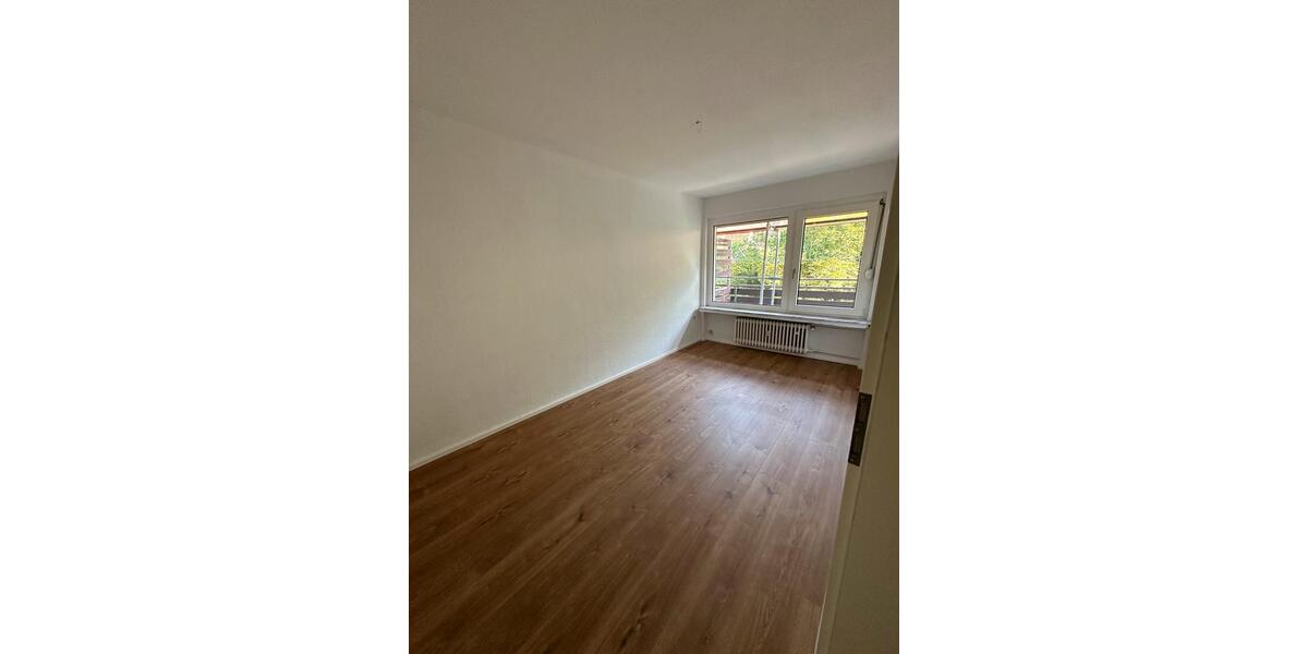 Etagenwohnung Schalksmühle - 3 Zimmer, 79 m&sup2;, 900&euro; | Angebot:27617604