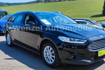 Ford Mondeo 121.529 km 12.995 &euro; Halver 58553