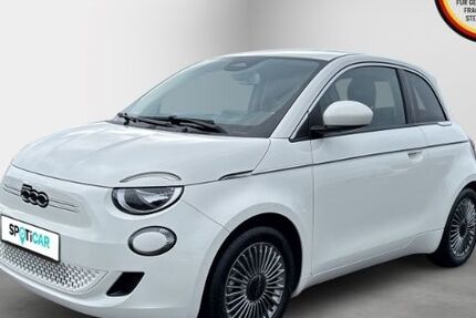 Fiat 500e 13.279 km 18.990 &euro; Balve-Langenholthausen 58802