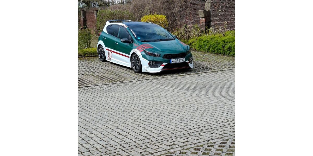 Kia ceed / Ceed 160.000 km 13.500 &euro; Schwelm 58332