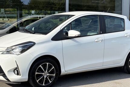 Toyota Yaris 127.000 km 10.499 &euro; Schwerte 58239