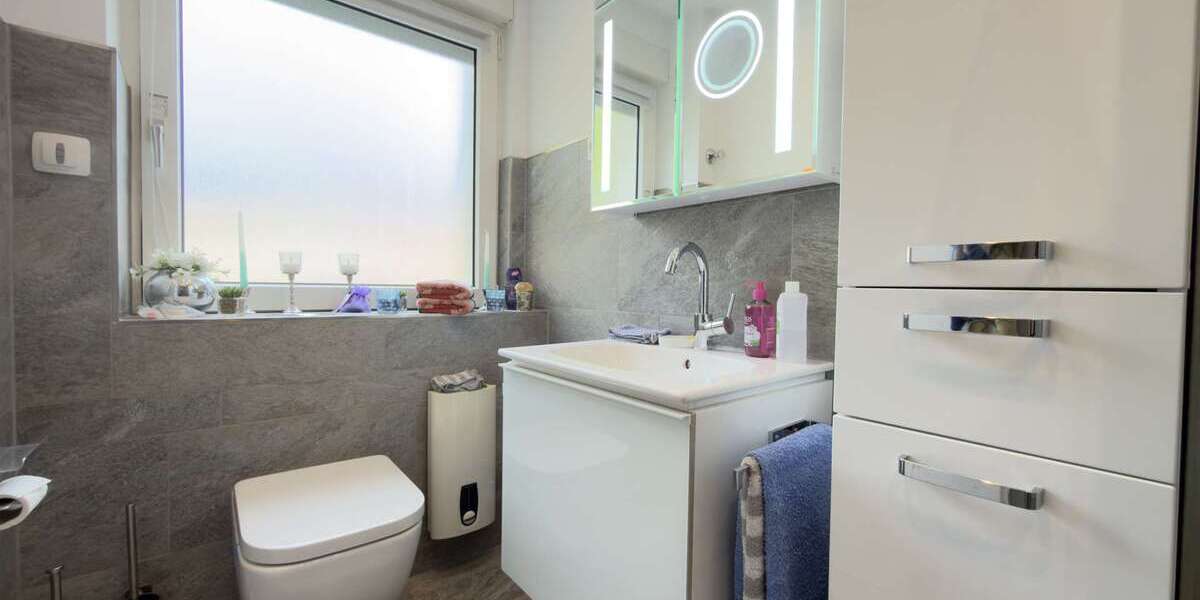 Modernisiertes Reihenhaus mit Wellnessbad, Gäste-WC, Keller & 248 m² Grundstück - Reihenmittelhaus Bönen | Angebot:27671909