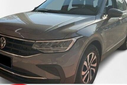 VW Tiguan 14.000 km 28.490 &euro; Hattingen 45527