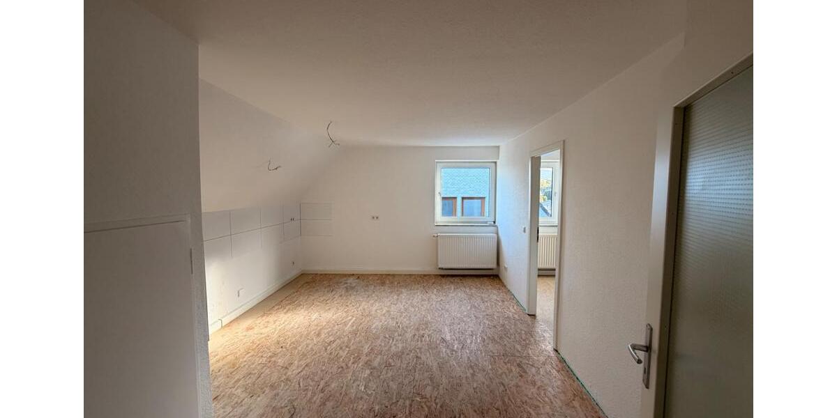 Dachgeschoßwohnung Gevelsberg - 2 Zimmer, 62 m&sup2;, 440&euro; | Angebot:27623788