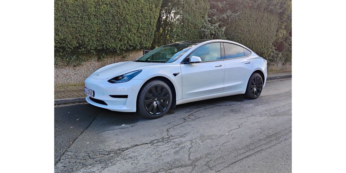 Tesla Model 3 29.900 km 25.900 &euro; Schwerte 58239