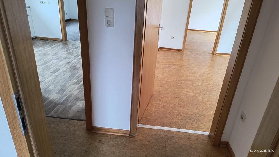Etagenwohnung Iserlohn Gerlingsen - 3 Zimmer, 65 m&sup2;, 400&euro; | Angebot:25942440