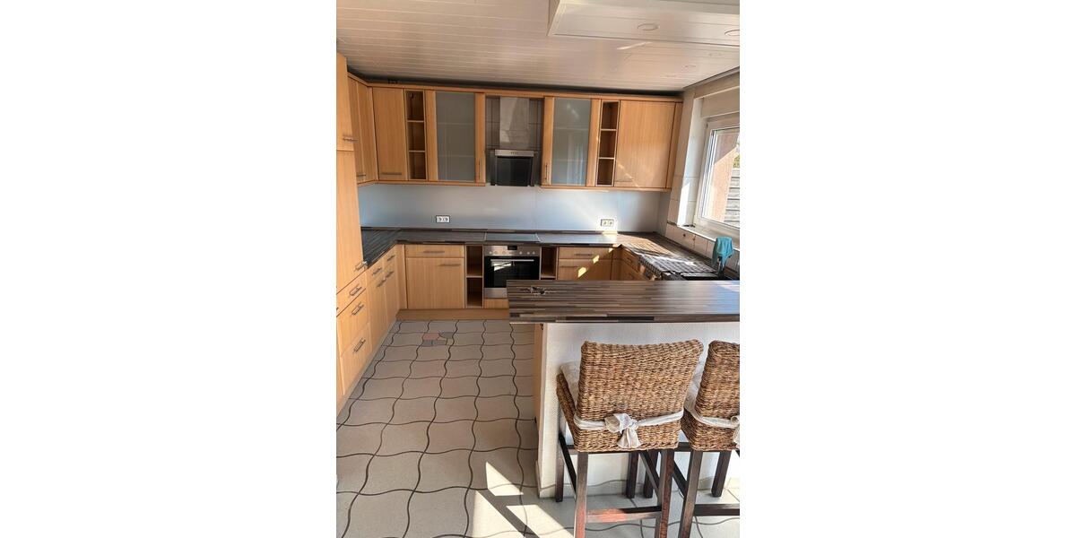 Etagenwohnung Schwerte - 1 Zimmer, 200 m&sup2;, 1.500&euro; | Angebot:27592870