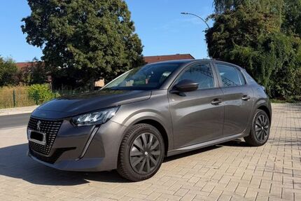 Peugeot 208 102.000 km 8.699 &euro; Bochum 44879