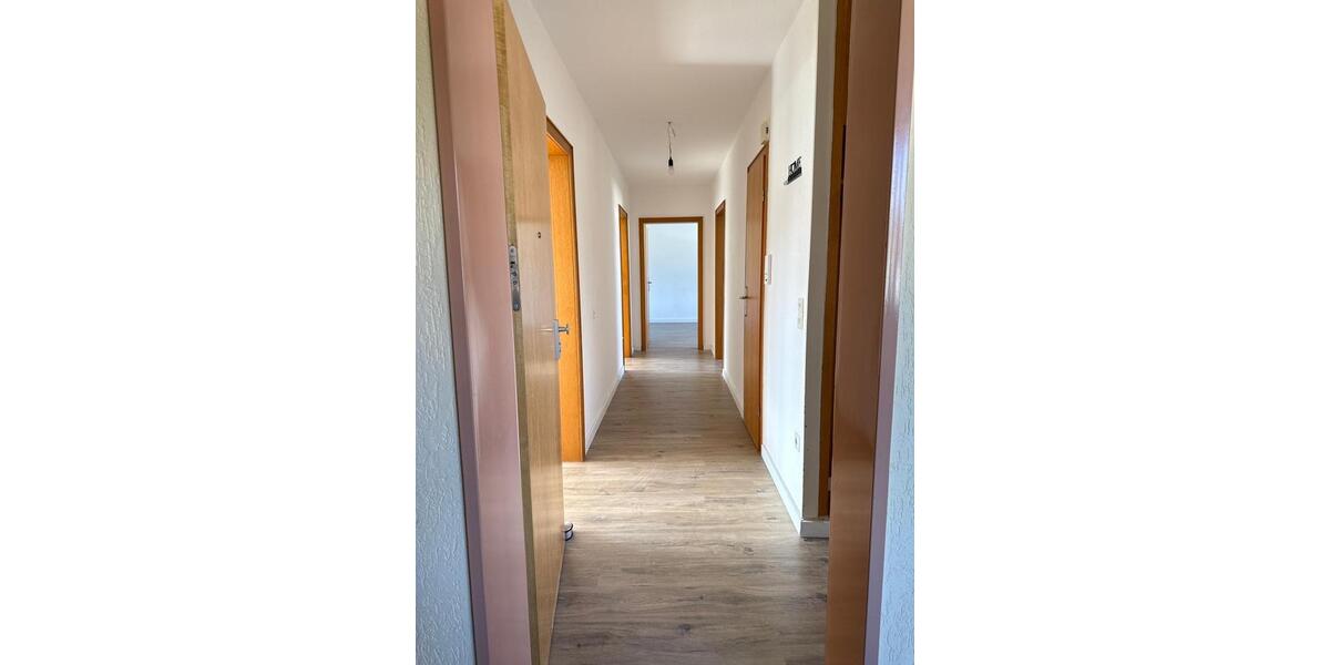 Etagenwohnung Iserlohn - 3.5 Zimmer, 95 m&sup2;, 800&euro; | Angebot:25988567