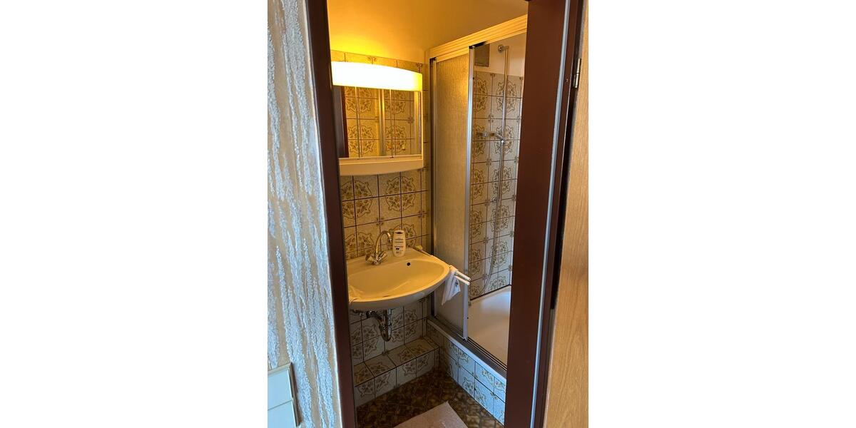 Reihenhaus Iserlohn Gerlingsen - 8 Zimmer, 143 m&sup2;, 310.000&euro; | Angebot:25841982