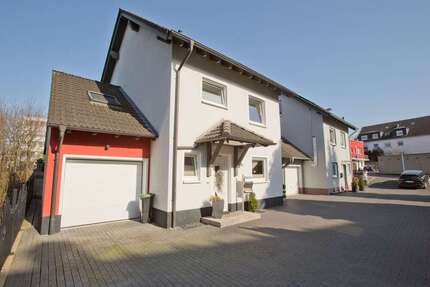 Haus Hagen Hagen-Mitte - 7 Zimmer, 210 m&sup2;, 529.999&euro; | Angebot:25428365