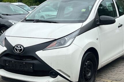 Toyota Aygo (X) 111.396 km 4.900 &euro; Hagen 58135