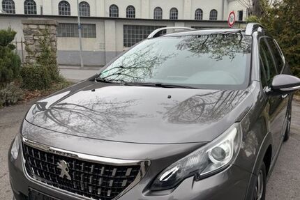 Peugeot 2008 122.000 km 8.980 &euro; Hemer 58675