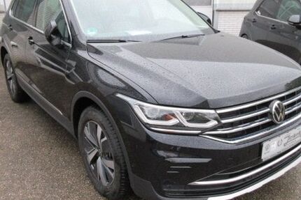 VW Tiguan 33.631 km 27.988 &euro; Bergkamen 59192