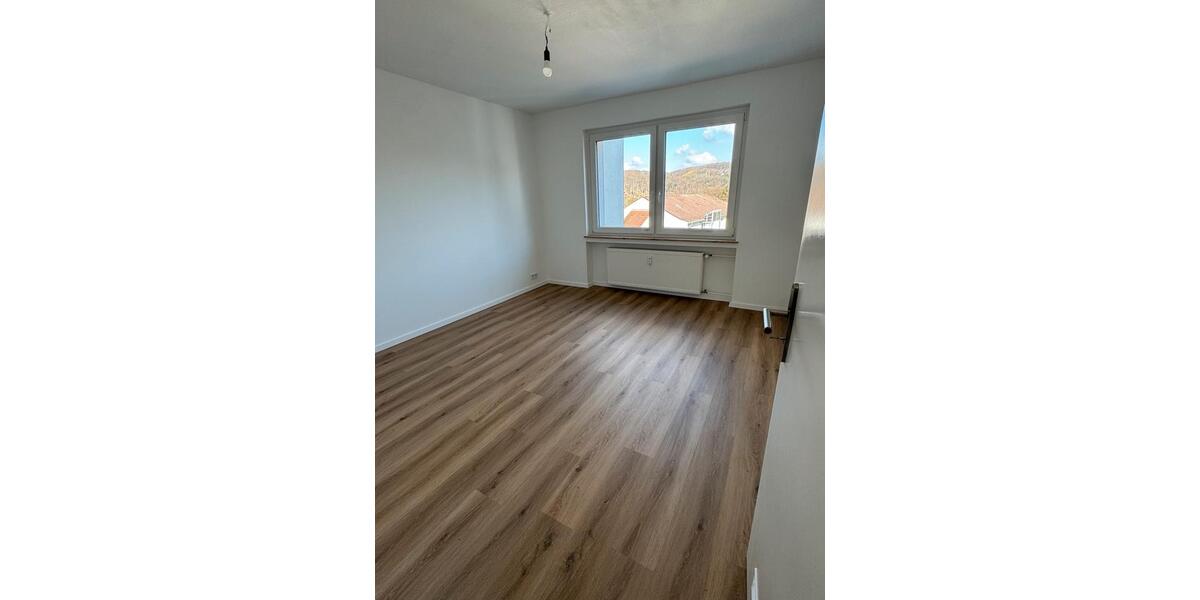 Etagenwohnung Wetter (Ruhr) - 3.5 Zimmer, 72 m&sup2;, 956&euro; | Angebot:25843792